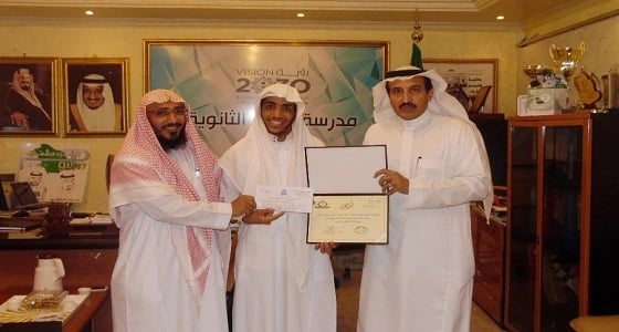 حذيفة يقهر الإعاقة بحفظ القرآن ويتفوق على الأصحاء