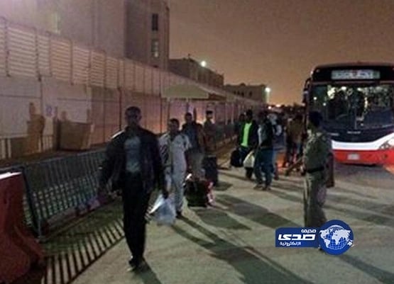 نقل الإثيوبيين من حي الحزم  إلى جامعة الأميرة نورة 