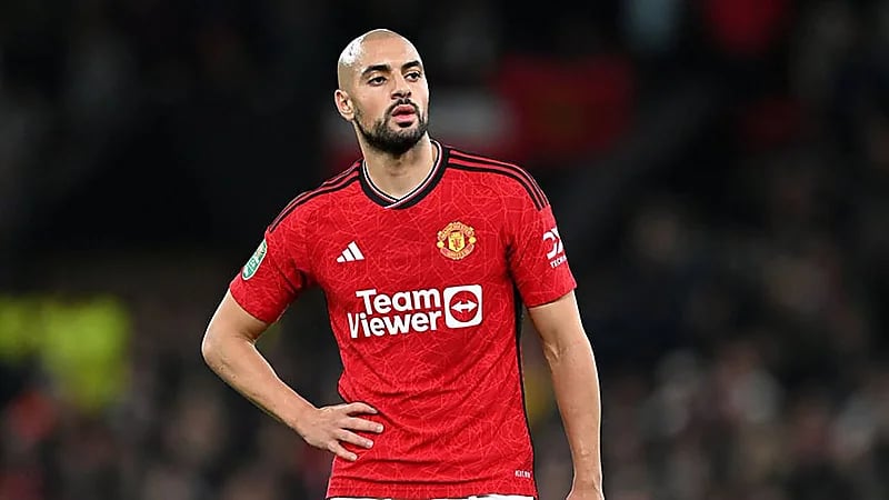 أمرابط مهدد بالرحيل عن مانشستر يونايتد