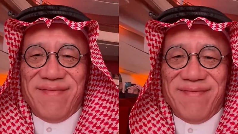 السفير الياباني لدى المملكة بالزي الوطني في حفل موسيقي..فيديو