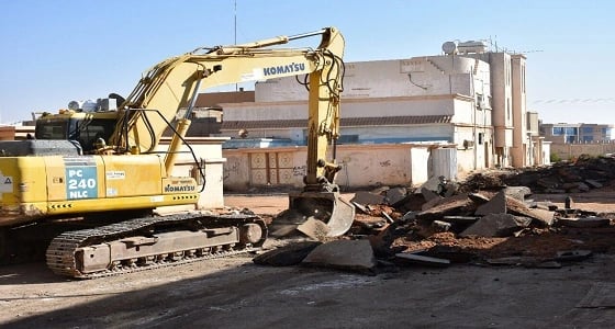 تنفيذا لتوجيهات أمير الشمالية بلدية طريف تبدأ بسفلتت حي العزيزية