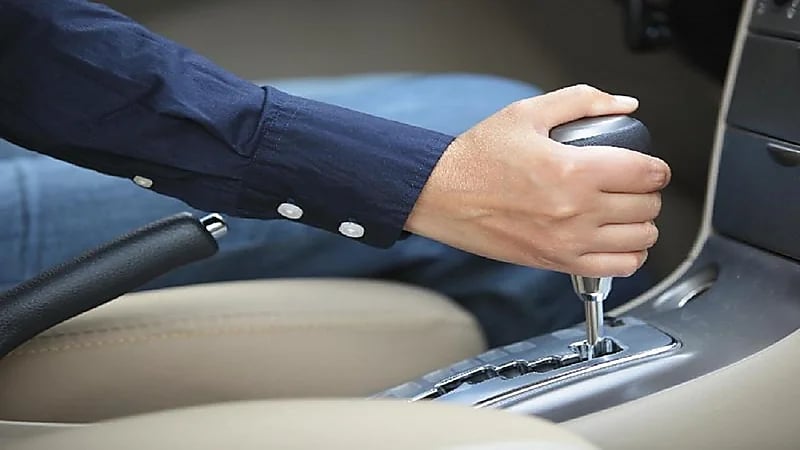 نصائح هامة للحفاظ على ناقل الحركة بالسيارة الأوتوماتيك لأطول فترة