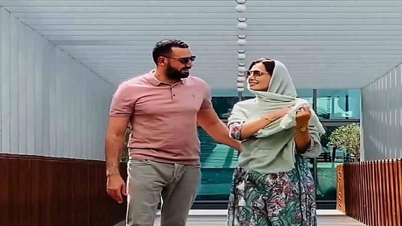 الكشف عن حقيقة انفصال حلا شيحة والداعية معز مسعود