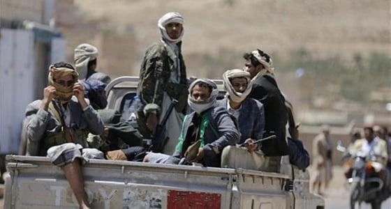 ميليشيا الانقلاب تستولي بالقوة على مزارع وأراضي المواطنين لإنشاء مقابر