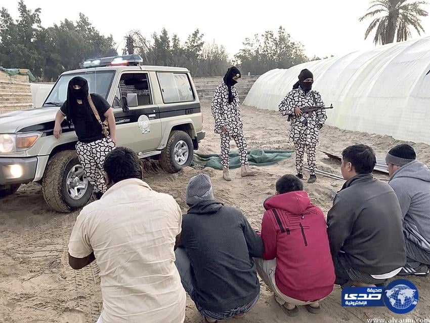 طوارئ المجاهدين تضبط 38 أثيوبيا مخالفا بحوزتهم أسلحة بيضاء بالجبيل