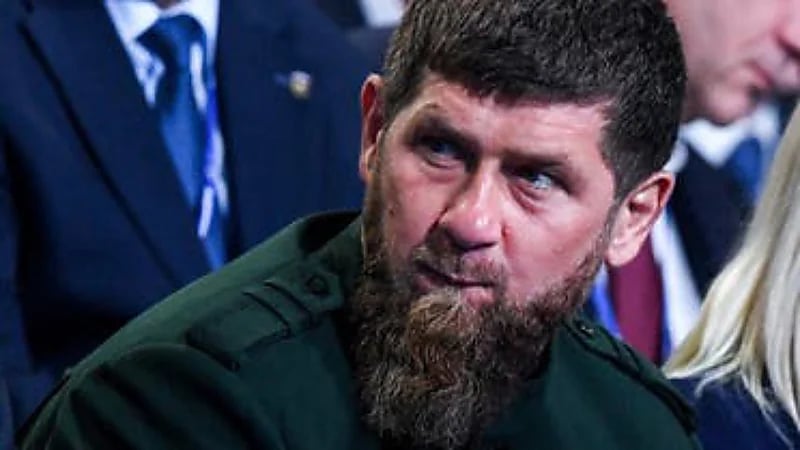 قديروف: سأهدي مسدس هتلر لزيلينسكي ليقتل نفسه!