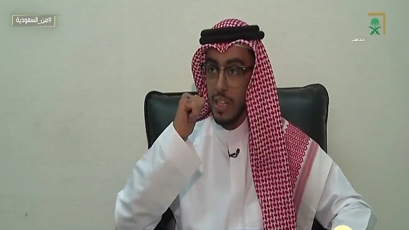 بالفيديو.. مرض جلدي نادر يصنع نقطة تحول إيجابية في حياة مواطن