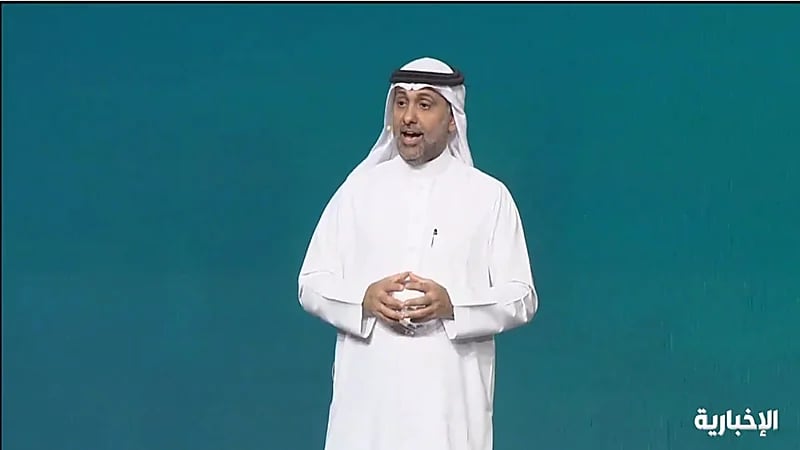 وزير الصحة يمنح الإقامة المميزة لأكثر من 2600 من الكفاءات الصحية