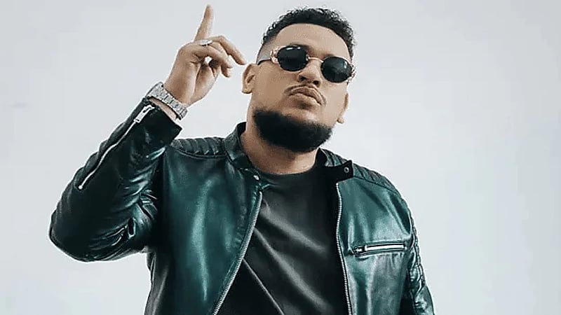 صورة..لحظة مقتل أشهر مغني راب رميا بالرصاص بجنوب أفريقيا