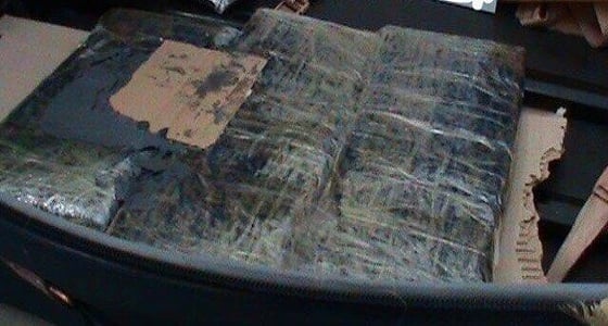 جمرك الوديعة يحبط تهريب أكثر من 51 كيلو جراما من مادة الحشيش