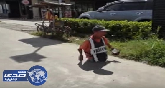 بالفيديو.. شرطي مرور لا يملك ساقين وأربع أصابع