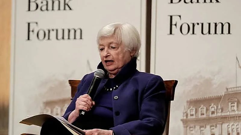 "وزيرة الخزانة الأمريكية" تؤكد أن خفض أوبك لإنتاج النفط يضر بالاقتصاد العالمي