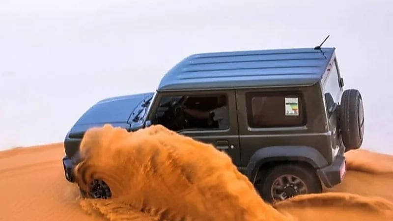 بالصور .. مميزات مواصفات سوزوكي جمني 2022 في المملكة