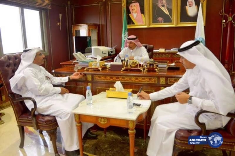 وزارة العمل وجامعة جازان يبحثان قضية تأخر رواتب حراس الأمن المتعثرة