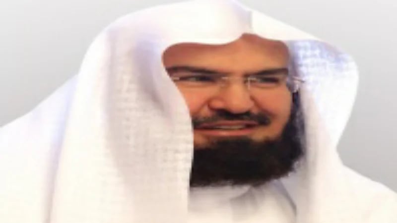 السديس يوجه باعتماد إمامين في كل فرض وثلاثة مؤذنين في وقت الفرض الواحد