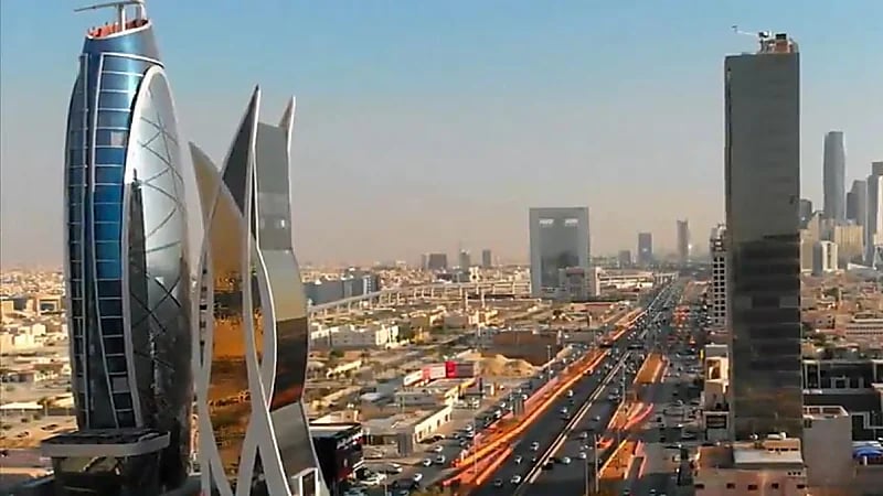 المغلوث: الإقامة المميزة ستفتح الأبواب لكل من يشكِّل قيمة مضافة للاقتصاد الوطني .. فيديو