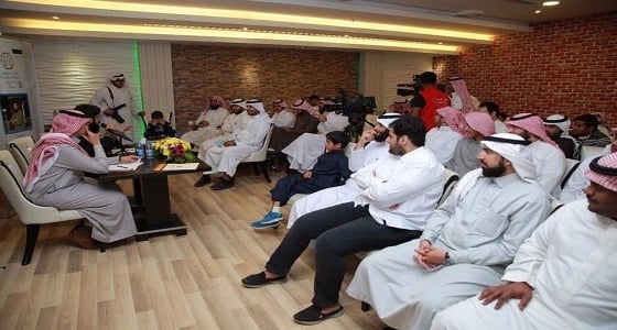 طباخ سعودي يروي قصة كفاحه منذ المرحلة الابتدائية أمام 50 حاضرا في فندق "شارز"