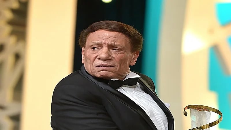 أول رد من عادل إمام على أنباء إصابته بالزهايمر