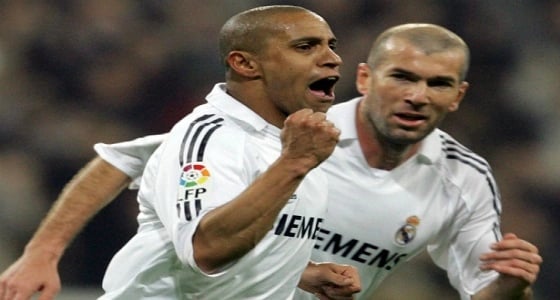 أسطورة الكرة البرازيلية روبرتو كارلوس يشرد أبنائه