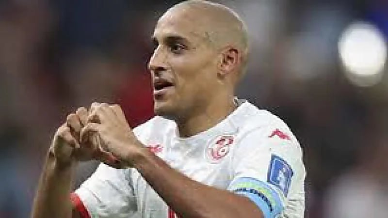 "وهبي الخزري" يعلن اعتزاله وينهي مسيرته مع منتخب تونس