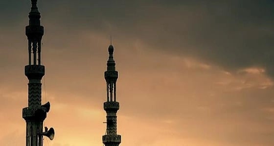 كاتب سعودي يتحدث عن حب معلمته البريطانية للآذان