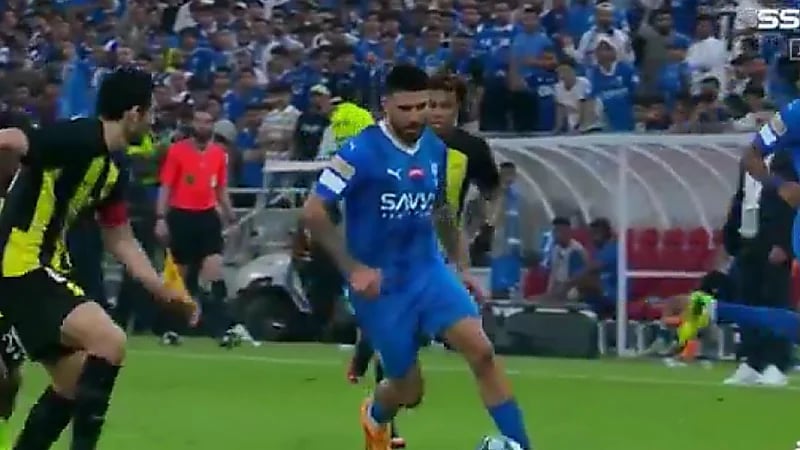 جمال الغندور: كان يجب على الحكم احتساب ركلة جزاء لمهاجم الهلال .. فيديو