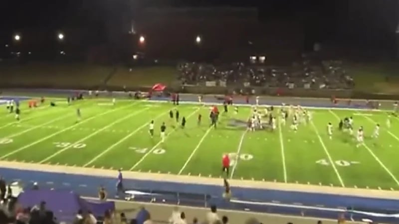 إطلاق نار في مباراة كرة قدم بولاية أوكلاهوما الأمريكية..فيديو
