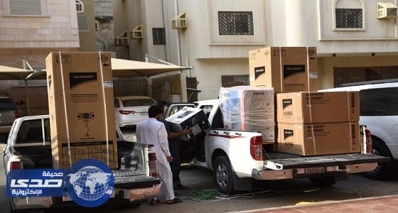 " التنمية الأسرية " تقدم أجهزة كهربائية لتأثيث منازل العرسان