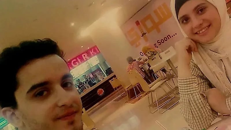 البلوجر سارة محمد تعلن خطبتها بعد الحادث الأليم الذي خسرت فيه عينيها