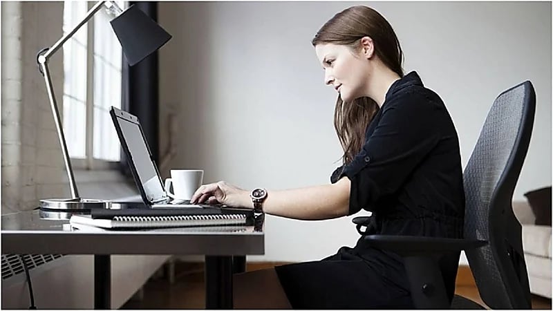 طرق بسيطة تمنع الترهل وتقوس الظهر