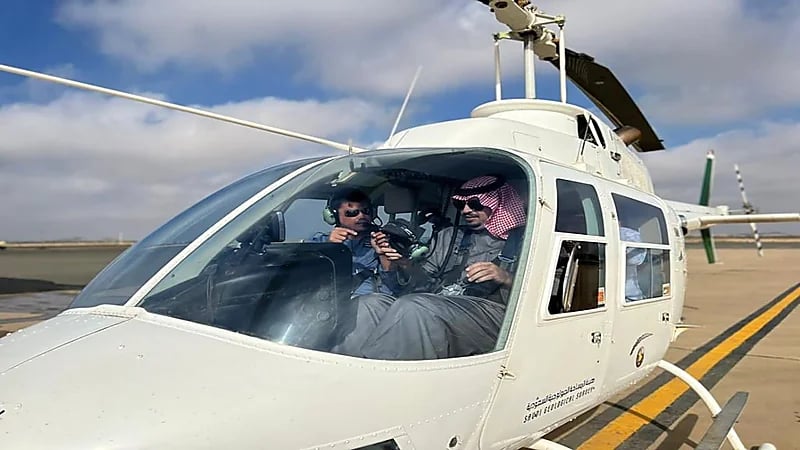 بالصور.. تنفيذ جولات بالطيران العامودي لرصد مخالفي نظام الاستثمار التعديني بالخرمة