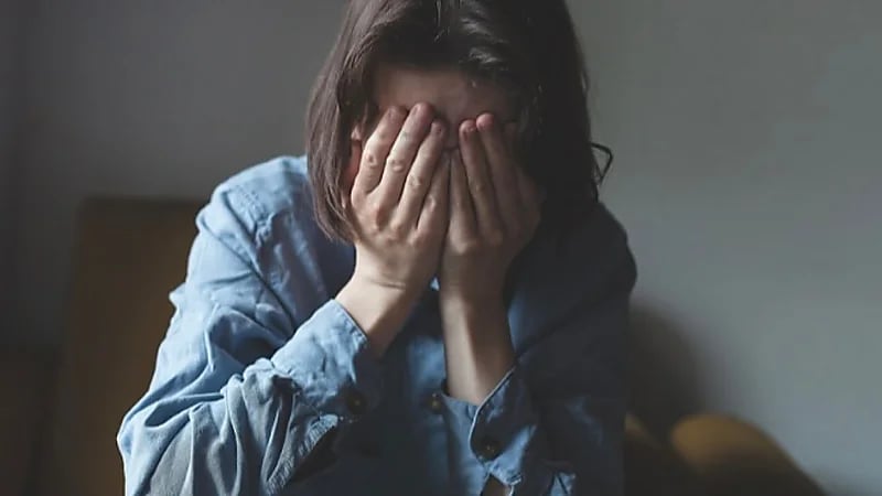 معالج مهني يوضح أثر اليقظة على الألم المزمن