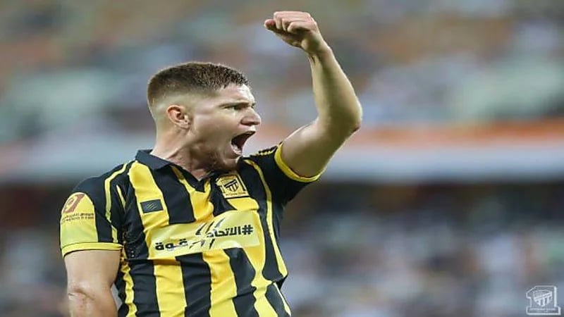 الاتحاد يدرس العروض المقدمة للأرجنتيني ليوناردو خيل