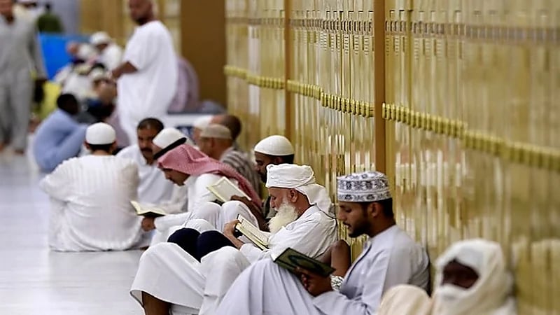 بدء تلقي طلبات الاعتكاف بالمسجد النبوي الثلاثاء المقبل