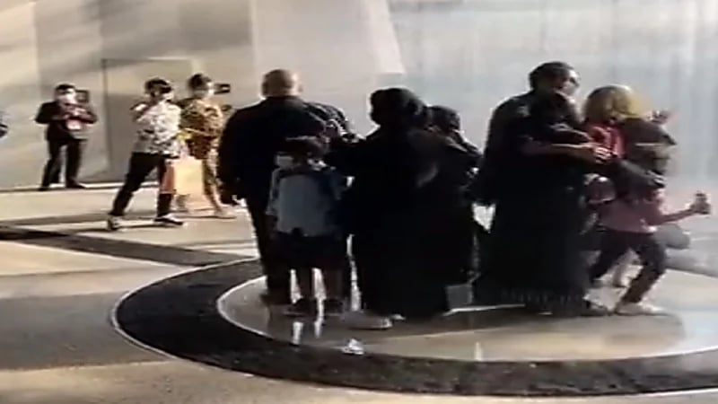 شاهد.. استمتاع زوار جناح المملكة في كسبو 2020 بالنافورة