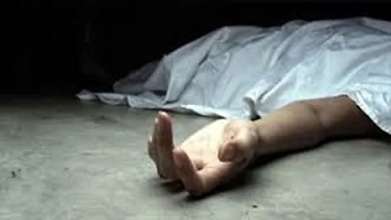 شاب يقتل خطيبته السابقة بعد سجن زوجها