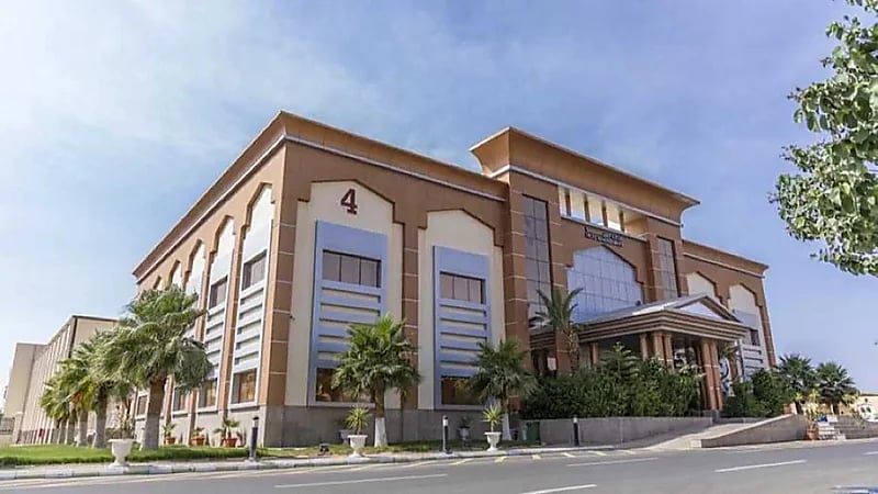 جامعة الطائف تحول الدراسة الحضورية إلى منصة البلاك بورد