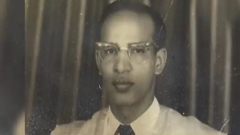 بالفيديو.. قصة أول طبيب عمل في محافظة حفر الباطن