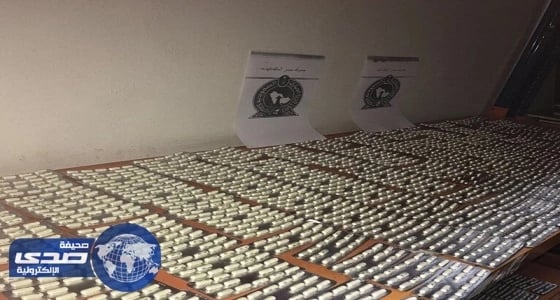 بالصور.. إحباط تهريب 4 آلاف قرص محظور بجسر الملك فهد