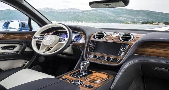 بنتلي تبدأ استخدام مواد جديدة نادرة في مقصورة سياراتها الفاخرة