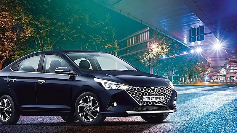 بالصور.. تفاصيل ومواصفات هيونداى اكسنت 4 سلندر