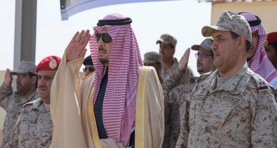بالصور.. أمير منطقة الحدود الشمالية يتفقد قوة طريف