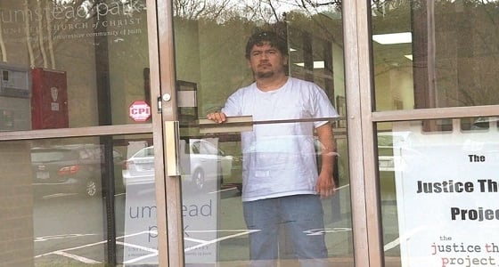 كنيسة أمريكية تفتح أبوابها للمهاجرين غير القانونيين