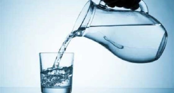 إنقاص الوزن والنوم السريع.. 10 فوائد لشرب المياه الدافئ يوميا