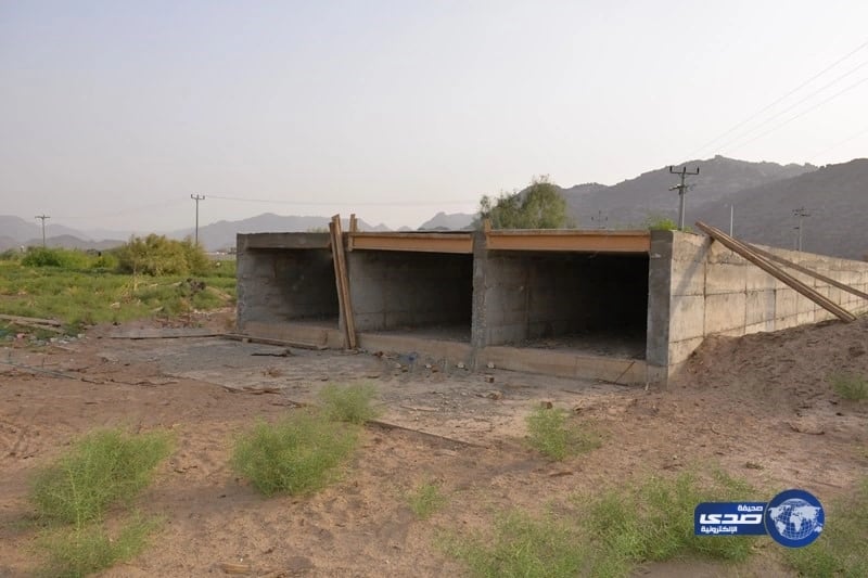 إنجاز 95 % من مشروع درء أخطار السيول وتصريف مياه الأمطار بحي الموفجة