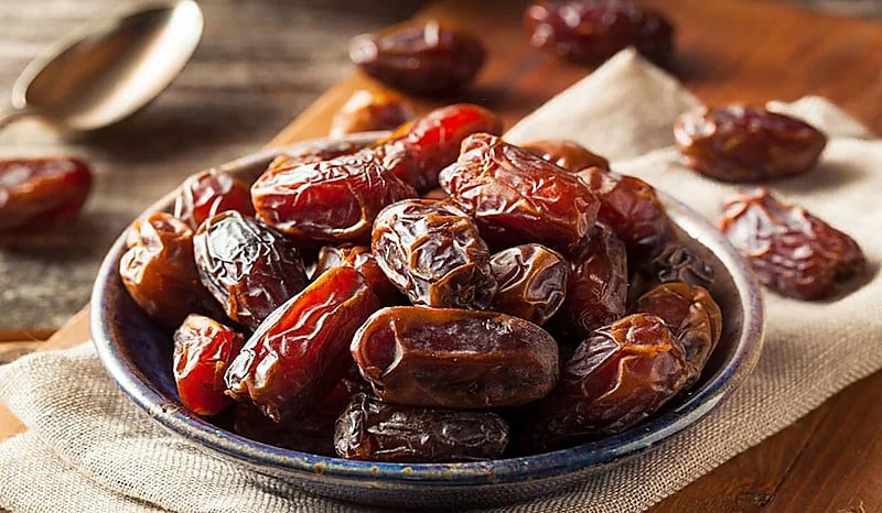 الخضيري يوضح مدى تأثير التمر على العضلات