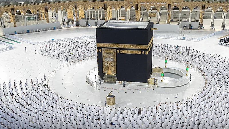 ماليزيا تعلق إرسال مواطنيها لأداء العمرة