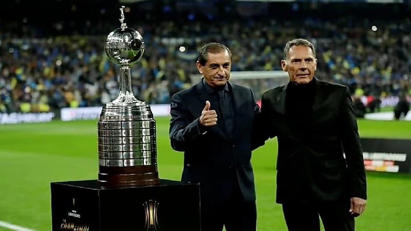 قبل كلاسيكو الهلال والنصر .. أرقام بارزة في مواجهات جمعت روسو أمام دياز