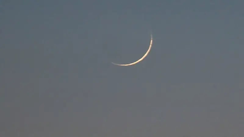 المحكمة العليا تدعو إلى تحري رؤية هلال رمضان