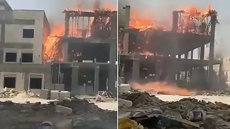 بالفيديو.. نيران ضخمة تلتهم منزل تحت الإنشاء